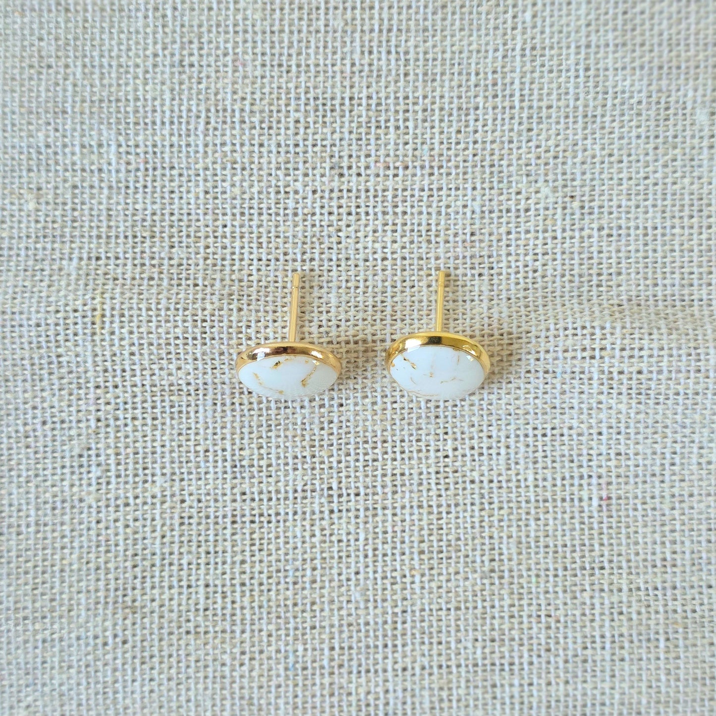Earrings Cracked White Stone