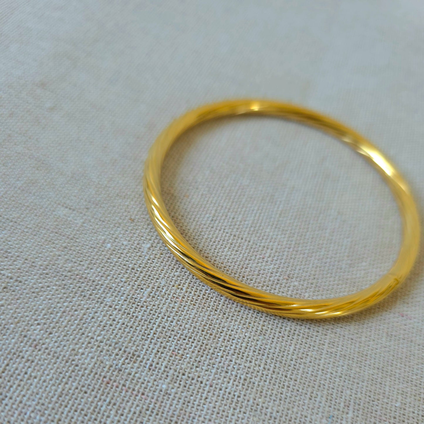 Bangle Bracelet Spiral